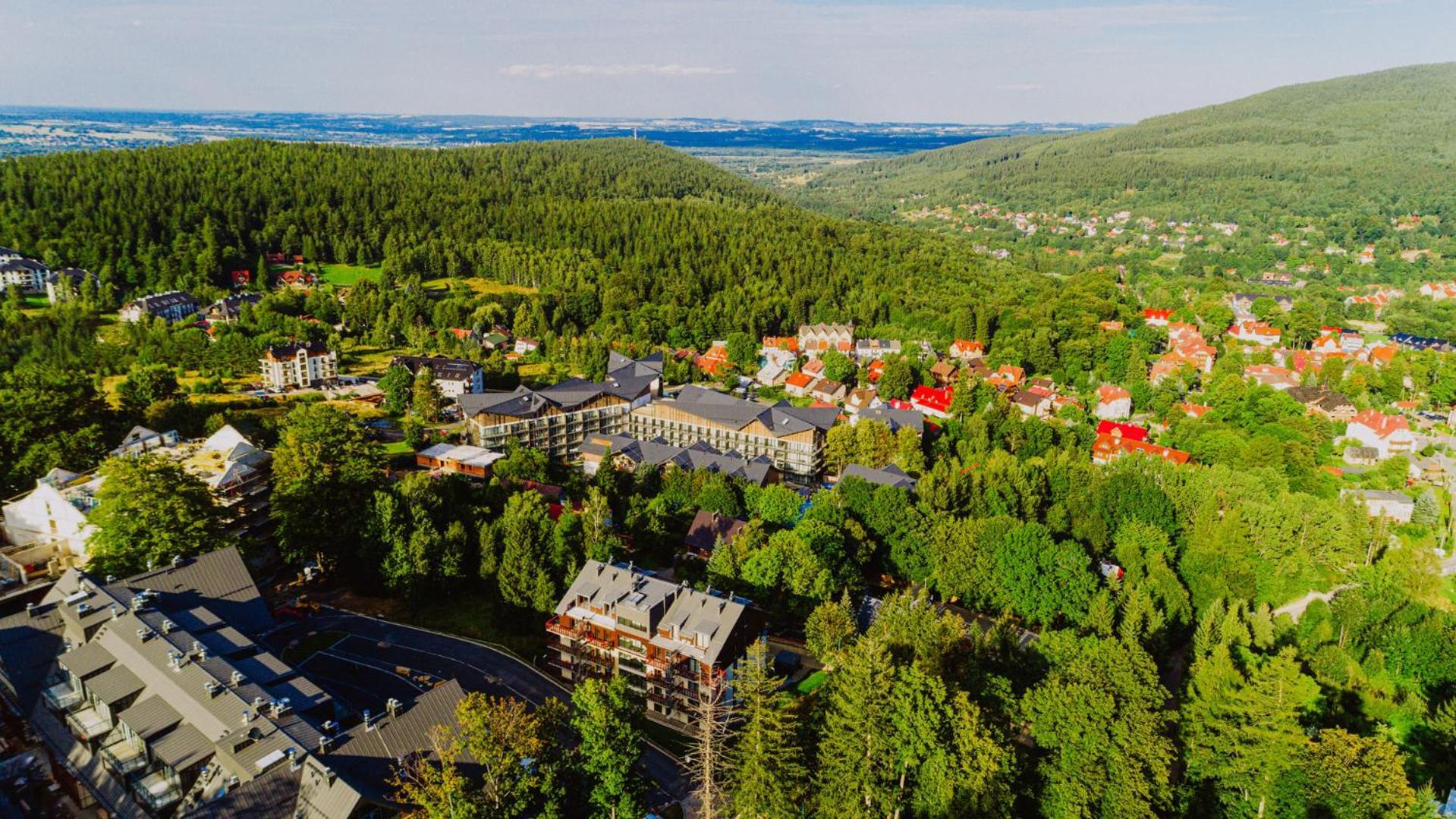 Wonder Home - Apartamenty Blisko Centrum, Tuz Przy Kolei Gondolowej I Trasach Single Track Сверадув-Здруй Экстерьер фото